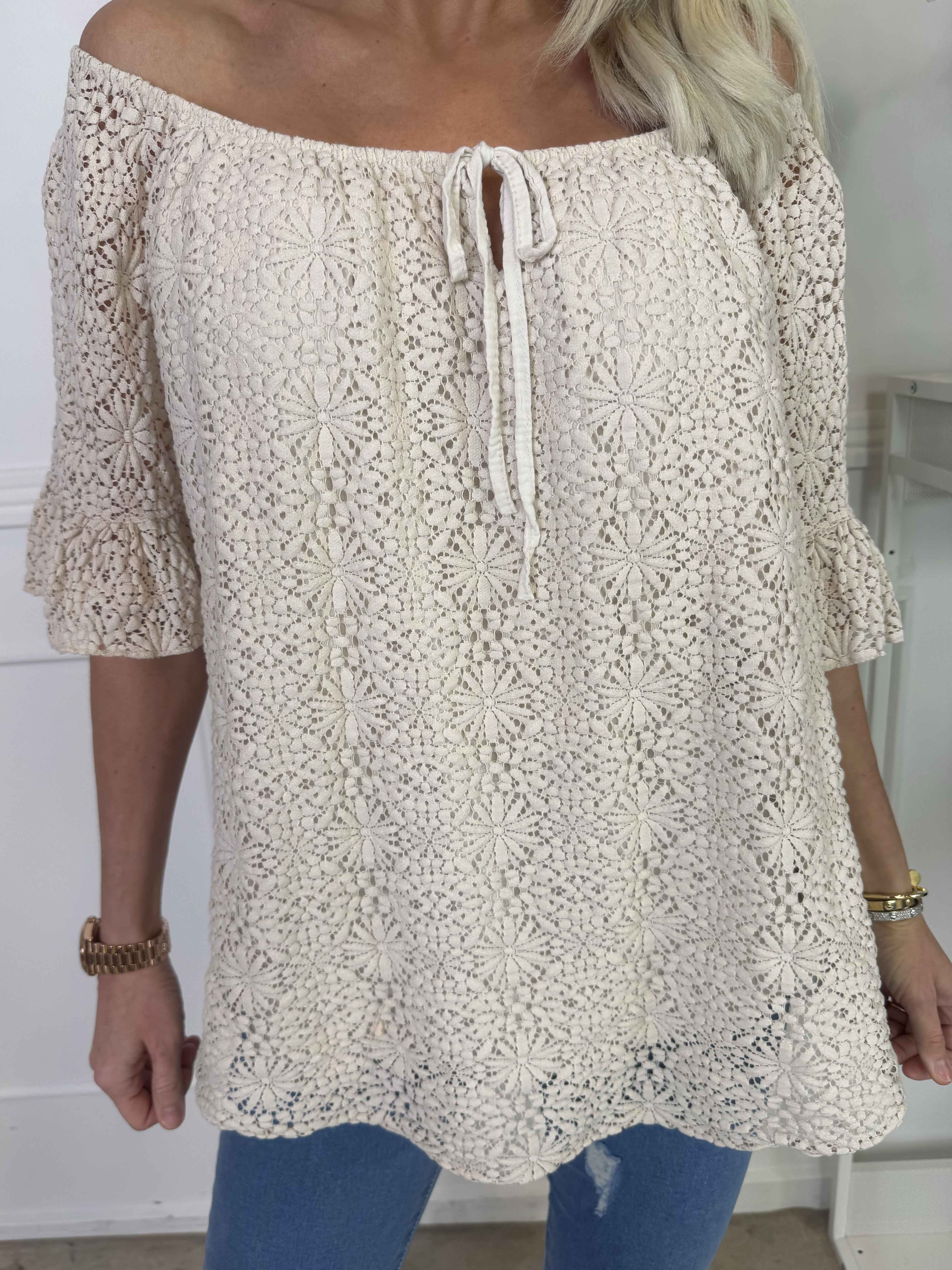 Elisa - Tunika i bomull med spets framtill och elastisk halsringning